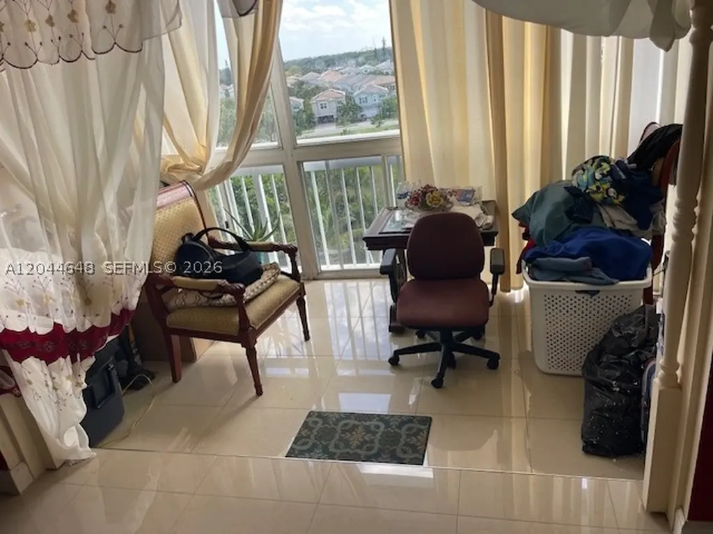 4400 Hillcrest Drive Hollywood FL 33021