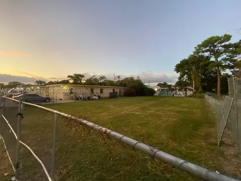 3021 W Flagler Street Miami FL 33135