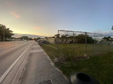 3021 W Flagler Street Miami FL 33135