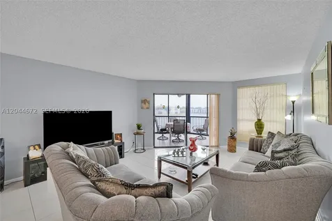 7250 Fairfax Drive Tamarac FL 33321