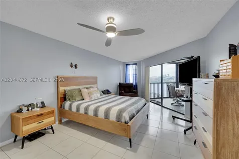 7250 Fairfax Drive Tamarac FL 33321