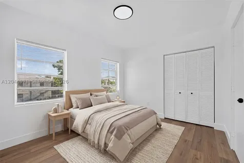 1900 SW 6th St SW 6th Street Miami FL 33135