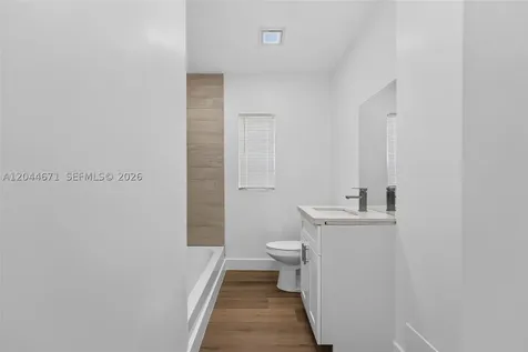 1900 SW 6th St SW 6th Street Miami FL 33135