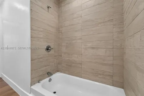 1900 SW 6th St SW 6th Street Miami FL 33135