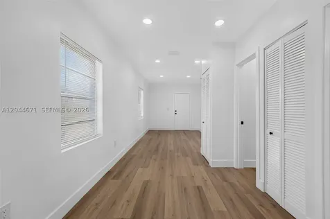 1900 SW 6th St SW 6th Street Miami FL 33135