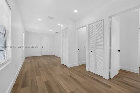 1900 SW 6th St SW 6th Street Miami FL 33135