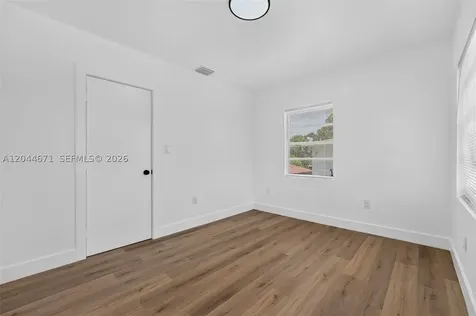1900 SW 6th St SW 6th Street Miami FL 33135