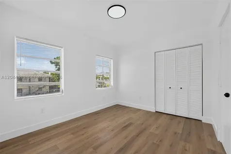 1900 SW 6th St SW 6th Street Miami FL 33135