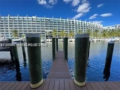 3001 NE 185th Street Aventura FL 33180