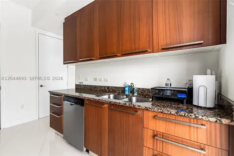 16001 Collins Avenue Sunny Isles Beach FL 33160