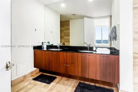 16001 Collins Avenue Sunny Isles Beach FL 33160
