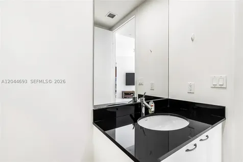 16001 Collins Avenue Sunny Isles Beach FL 33160