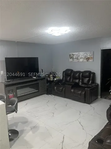 819 NE 199th Street Miami FL 33179