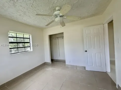 2115 SW 50th Avenue West Park FL 33023