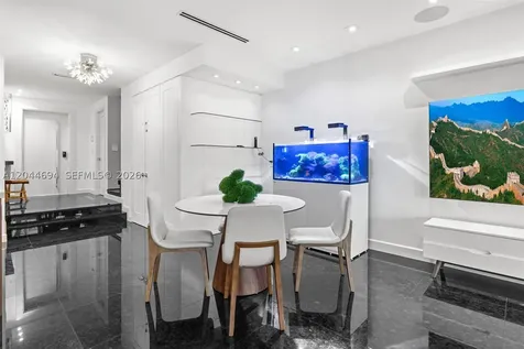 21145 Helmsman Drive Aventura FL 33180