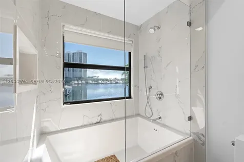 21145 Helmsman Drive Aventura FL 33180