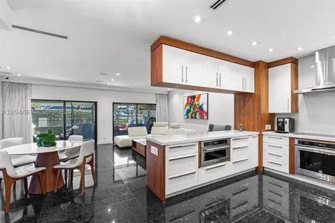21145 Helmsman Drive Aventura FL 33180