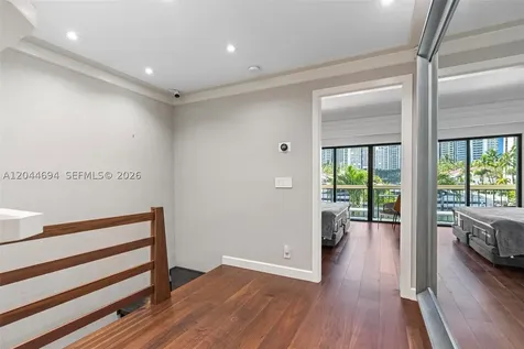 21145 Helmsman Drive Aventura FL 33180
