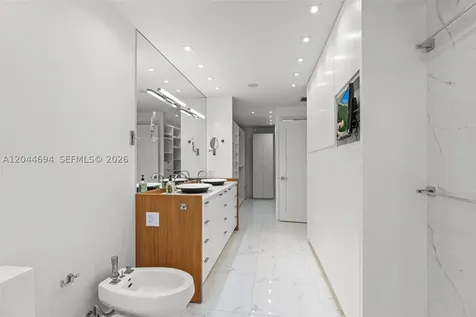 21145 Helmsman Drive Aventura FL 33180
