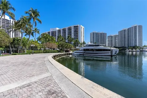 21145 Helmsman Drive Aventura FL 33180