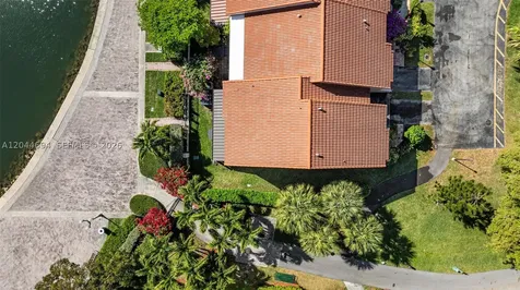 21145 Helmsman Drive Aventura FL 33180