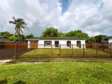 26080 SW 132nd Place Homestead FL 33032