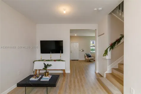 10079 SW 228 Miami FL 33190