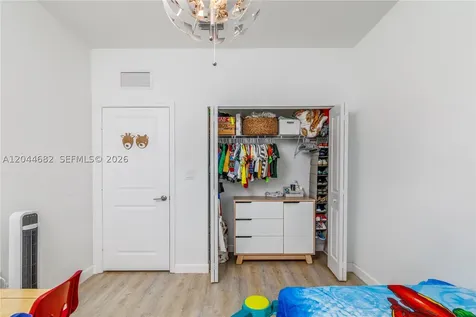 10079 SW 228 Miami FL 33190