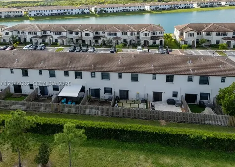 10079 SW 228 Miami FL 33190