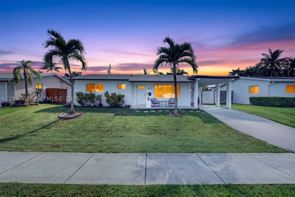 2012 N 31st Road Hollywood FL 33021