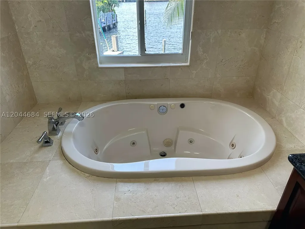 2445 SE 8th Street Pompano Beach FL 33062