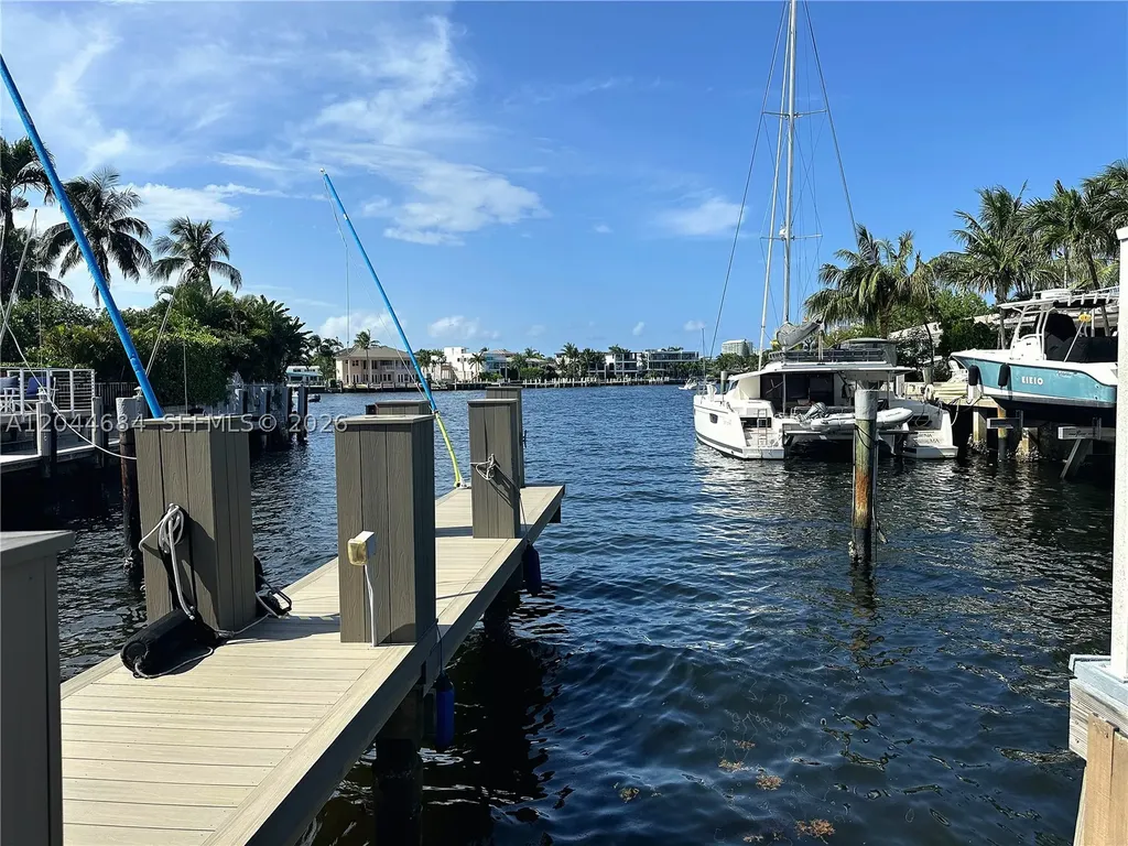 2445 SE 8th Street Pompano Beach FL 33062