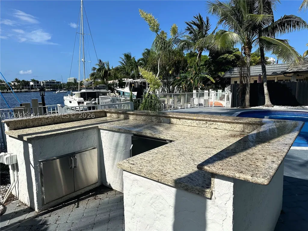 2445 SE 8th Street Pompano Beach FL 33062