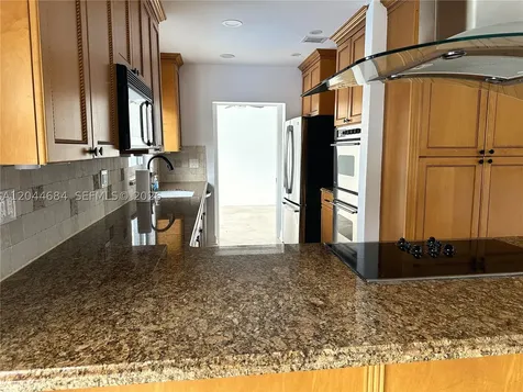 2445 SE 8th Street Pompano Beach FL 33062