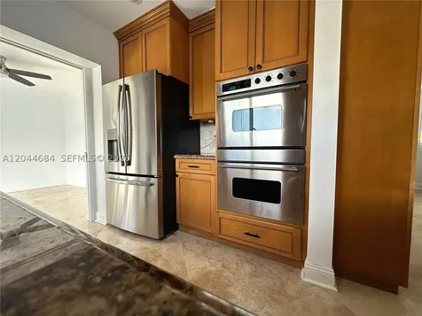 2445 SE 8th Street Pompano Beach FL 33062