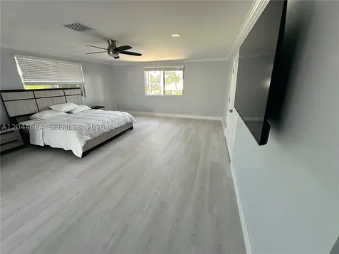 2445 SE 8th Street Pompano Beach FL 33062