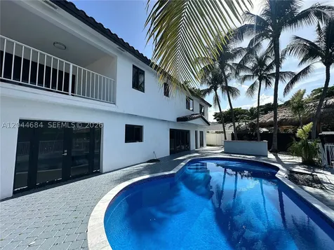 2445 SE 8th Street Pompano Beach FL 33062
