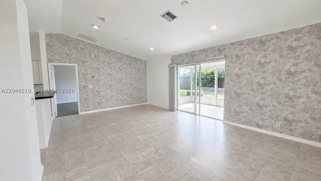 547 High Hawk Circle Vero Beach FL 32962