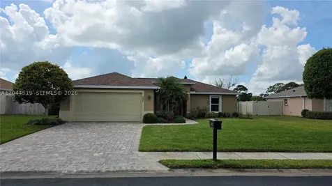 547 High Hawk Circle Vero Beach FL 32962