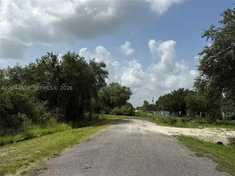 625 N Granja Street Clewiston FL 33440