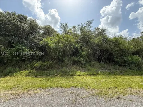 625 N Granja Street Clewiston FL 33440