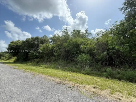 625 N Granja Street Clewiston FL 33440