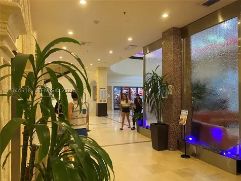 19201 E Collins Avenue Sunny Isles Beach FL 33160