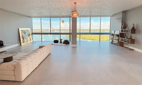 7934 West Drive North Bay Village FL 33141