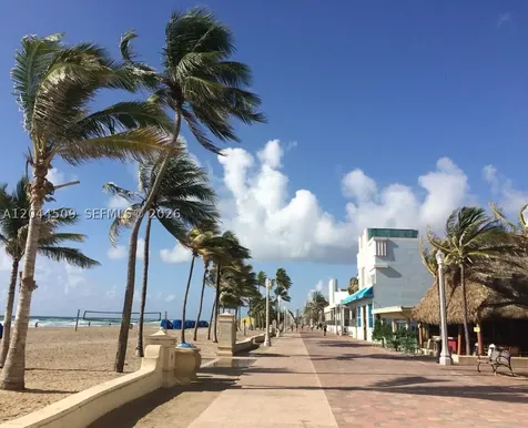Hollywood FL 33019