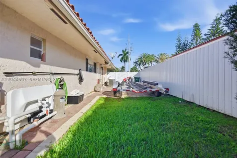 713 Diplomat Parkway Hallandale Beach FL 33009