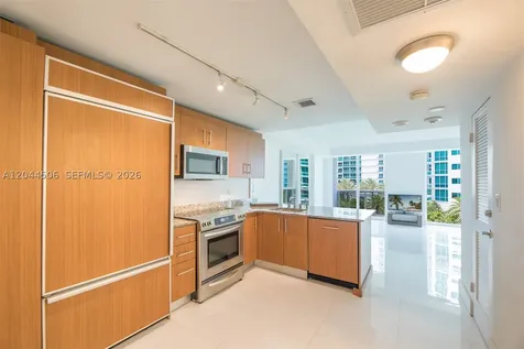 10275 E Collins Avenue Bal Harbour FL 33154