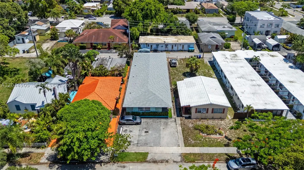 1938 Pierce Street Hollywood FL 33020