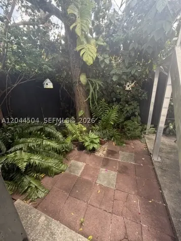 4230 SW 11th Street Miami FL 33134