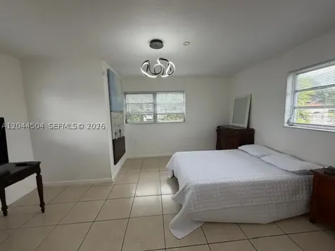 4230 SW 11th Street Miami FL 33134
